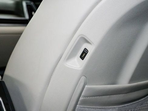 Certified 2024 Kia Sorento SX image 32