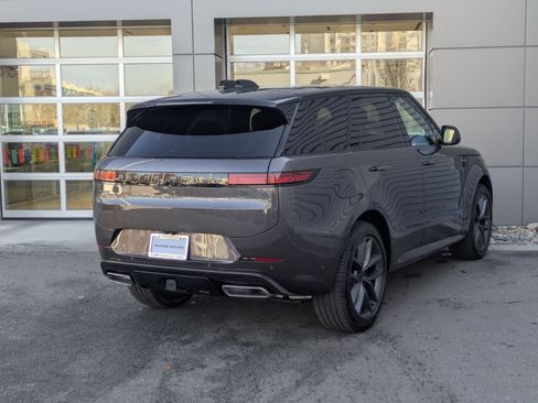 New 2026 Land Rover Range Rover Sport Dynamic SE image 5