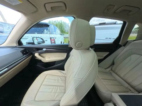 Used 2022 Audi Q5 2.0T Premium AWD/4WD image 35
