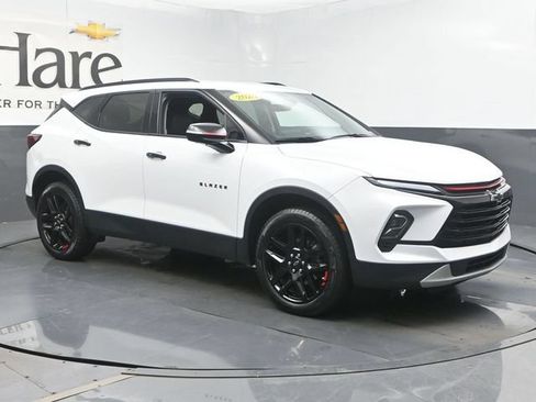 Used 2024 Chevrolet Blazer LT w/ Sound & Technology Package FWD image 6