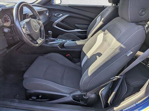 Used 2023 Chevrolet Camaro LT RWD image 15