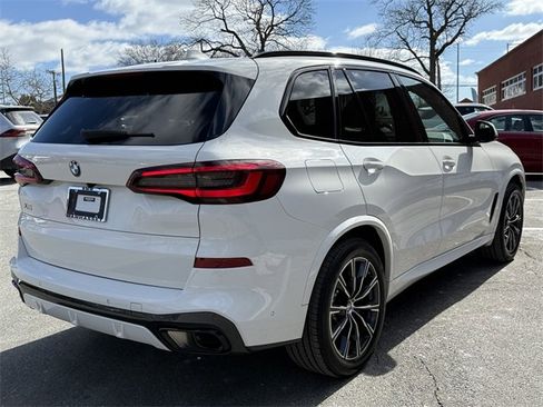 Used 2023 BMW X5 xDrive40i w/ M Sport Package image 6