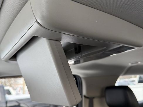 Used 2013 GMC Yukon XL SLT image 14