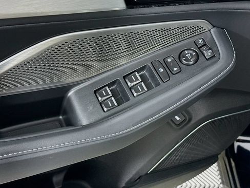 Used 2023 Acura MDX SH-AWD w/ Technology Package image 19