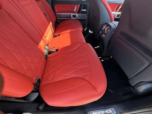 Used 2025 Mercedes-Benz G 63 AMG 4MATIC image 19