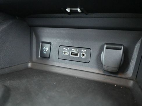 Used 2024 Nissan Sentra SV image 13