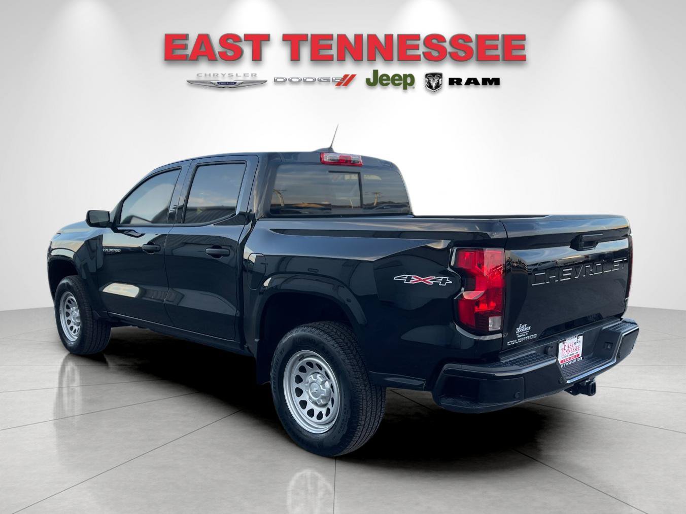 Used 2026 Chevrolet Colorado W/T w/ Advanced Trailering Package AWD/4WD image 5