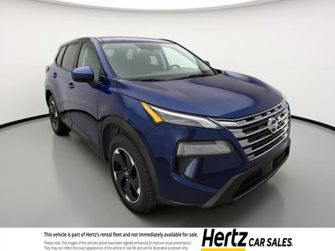 Used 2025 Nissan Rogue SV image 1