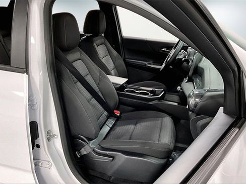 Used 2025 Chevrolet Equinox LT image 26