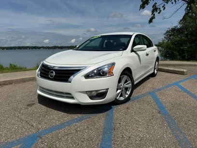 Used 2013 Nissan Altima 2.5 SV