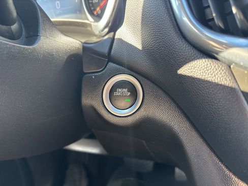 Used 2020 Chevrolet Equinox LT image 31