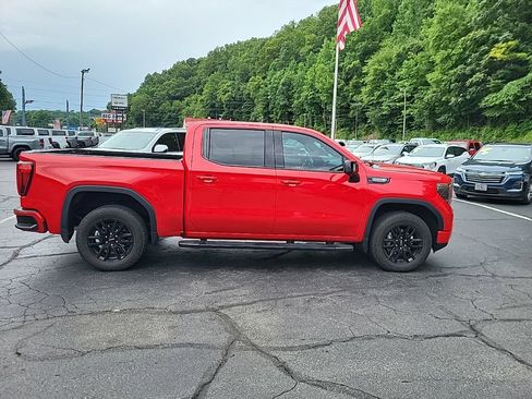 Used 2024 GMC Sierra 1500 Elevation w/ Elevation Premium Package AWD/4WD image 8