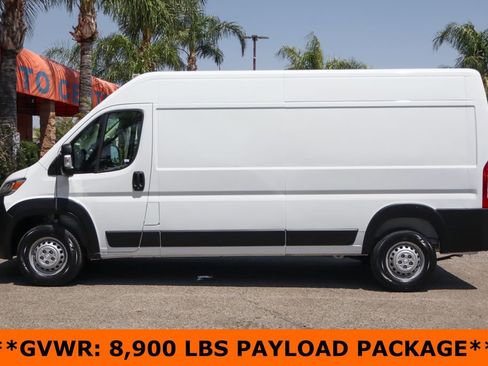 Used 2025 RAM ProMaster 2500 w/ Convenience Group FWD image 5