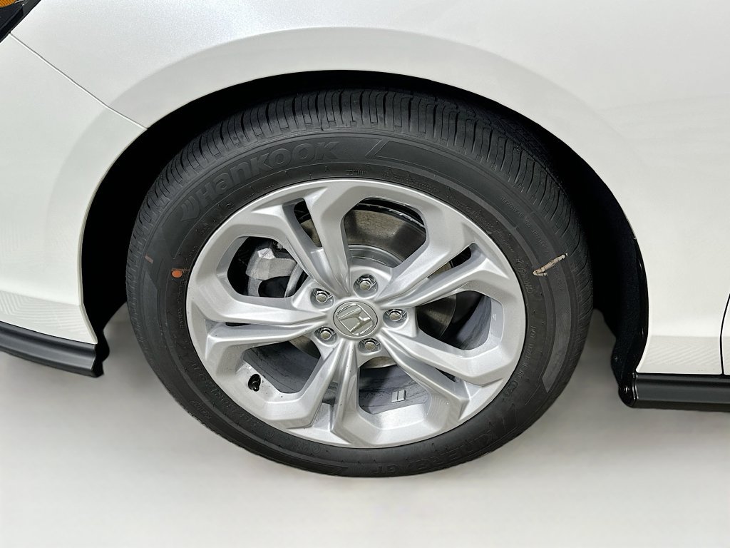 Used 2026 Honda Accord LX image 24