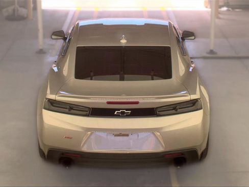 Used 2018 Chevrolet Camaro LT w/ Redline Edition RWD image 10