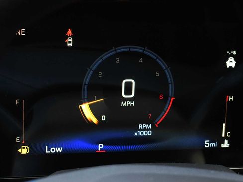 New 2026 Chevrolet Trax RS w/ Sunroof Package image 15