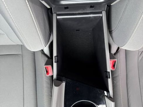 Used 2023 Hyundai Elantra Blue image 26