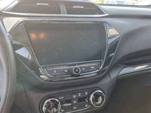 Used 2023 Chevrolet TrailBlazer LT w/ Convenience Package FWD image 9