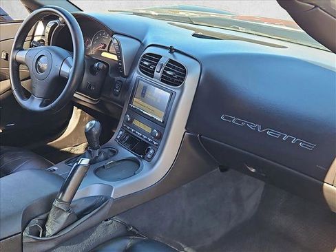 Used 2006 Chevrolet Corvette Convertible w/ Preferred Equipment Group image 17