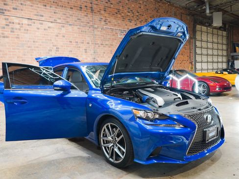 Used 2016 Lexus IS 350 AWD w/ F Sport Package image 31