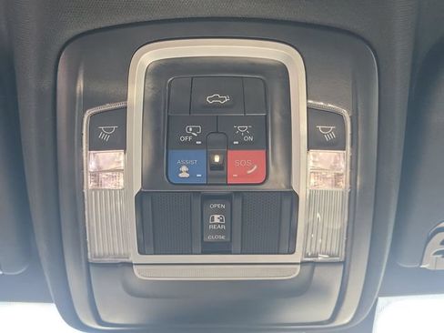 Used 2024 RAM 1500 Laramie AWD/4WD image 26