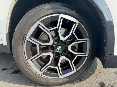 Used 2023 BMW X1 xDrive28i w/ Premium Package image 8