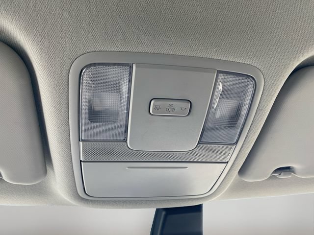 Used 2025 Kia Soul LX w/ LX Technology Package FWD image 27