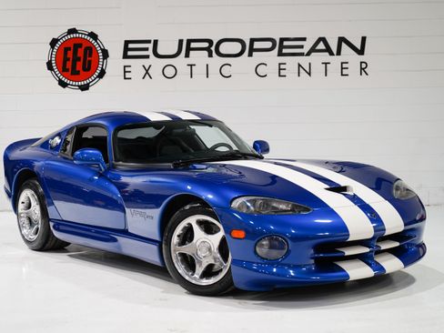 Used 1997 Dodge Viper GTS RWD image 1