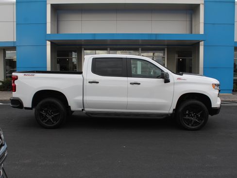 New 2026 Chevrolet Silverado 1500 LT Trail Boss w/ Convenience Package II image 3