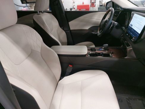 Used 2024 Lexus RX 350 Premium image 10