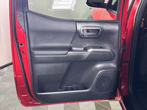 Used 2023 Toyota Tacoma TRD Off-Road w/ Black Out Package (TMS) image 18