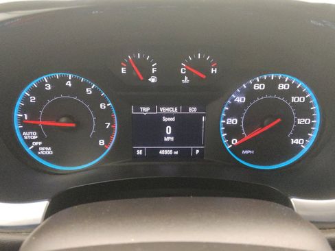 Used 2021 Chevrolet Traverse LS image 23