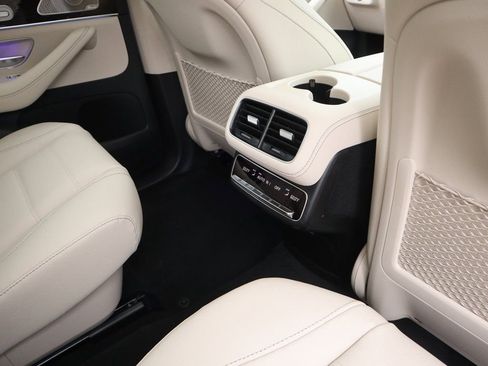 New 2026 Mercedes-Benz GLS 450 4MATIC image 21