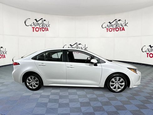 Used 2024 Toyota Corolla LE image 9