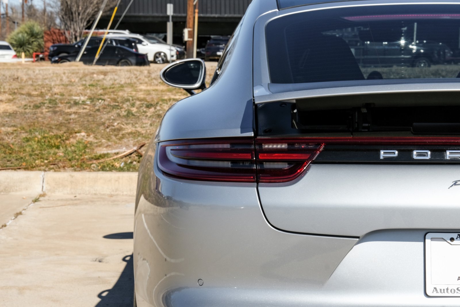 Used 2018 Porsche Panamera 4 AWD/4WD image 42
