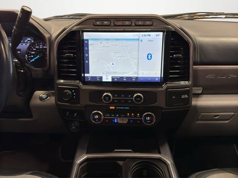 Used 2022 Ford F350 Limited image 18