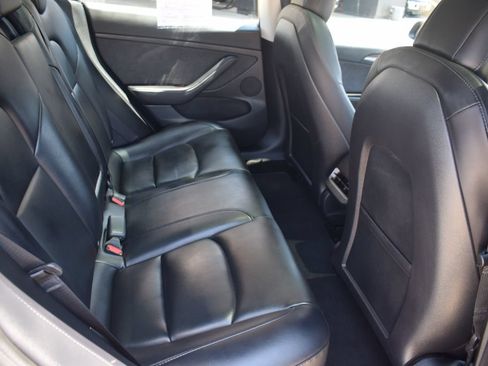 Used 2022 Tesla Model 3 Long Range AWD/4WD image 13