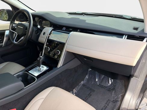 Used 2022 Land Rover Discovery Sport S image 23