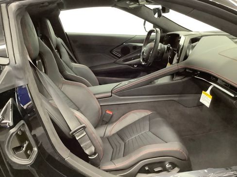 New 2026 Chevrolet Corvette Z06 w/ Z07 Performance Package RWD image 21