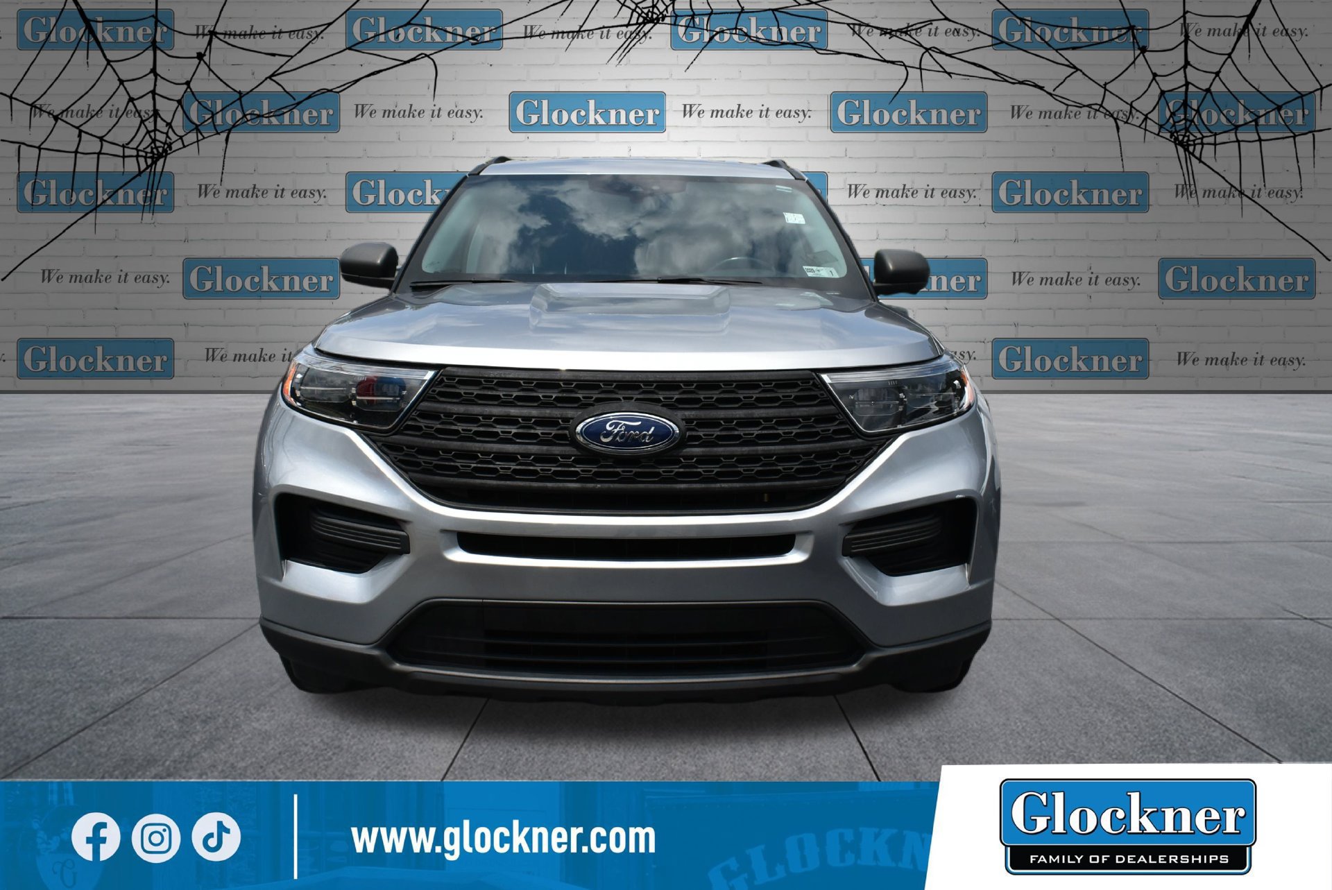 Used 2022 Ford Explorer XLT w/ Class IV Trailer Tow Package AWD/4WD image 2