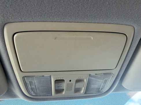Used 2012 Honda CR-V EX image 24