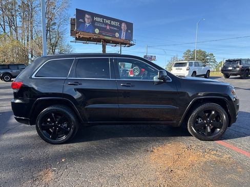 Used 2015 Jeep Grand Cherokee Altitude image 5
