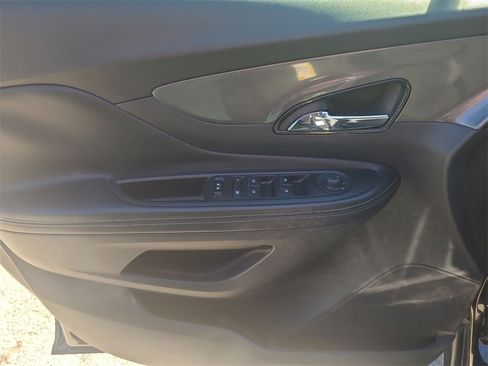 Used 2022 Buick Encore Preferred image 23