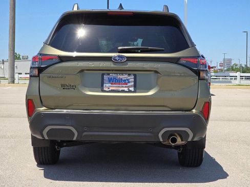 Used 2025 Subaru Forester Limited w/ Popular Package #2 AWD/4WD image 8