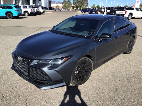Used 2019 Toyota Avalon Touring w/ Advanced Safety Package FWD image 1
