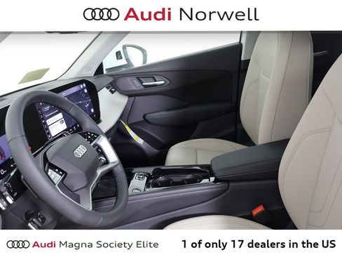 New 2026 Audi Q3 quattro 2.0T AWD/4WD image 18