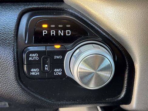 Used 2019 RAM 1500 Laramie AWD/4WD image 8