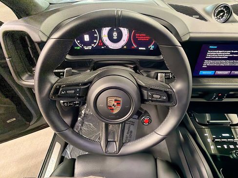 Certified 2024 Porsche Cayenne Turbo GT AWD/4WD image 38