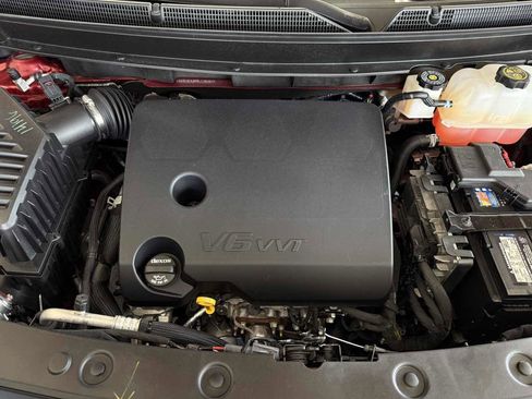 Used 2024 Buick Enclave Premium image 26