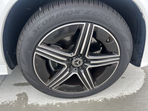 Certified 2026 Mercedes-Benz GLE 350 4MATIC image 11